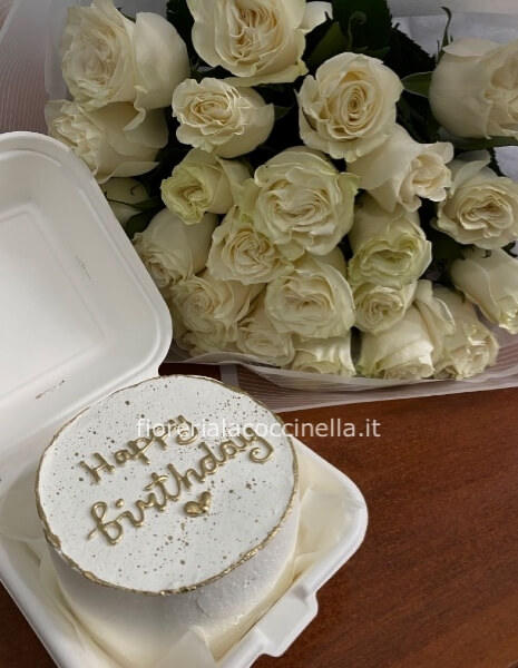 Bouquet Rose Bianche + Torta Lambeth Cake